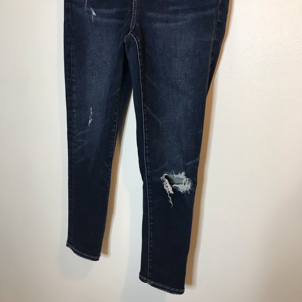 SOLDAmerican Eagle Highest Rise Jegging Distressed - Picture 3 of 9